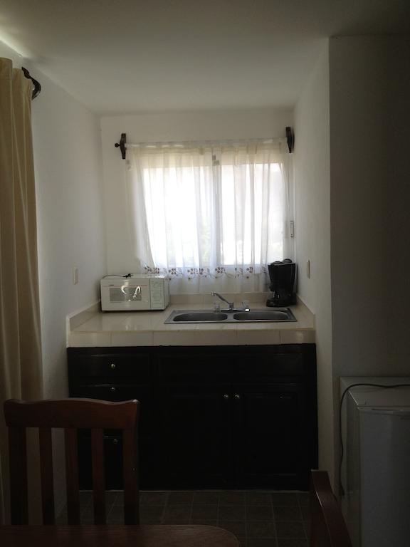 Whale Hill Aparthotel Puerto Penasco Room photo